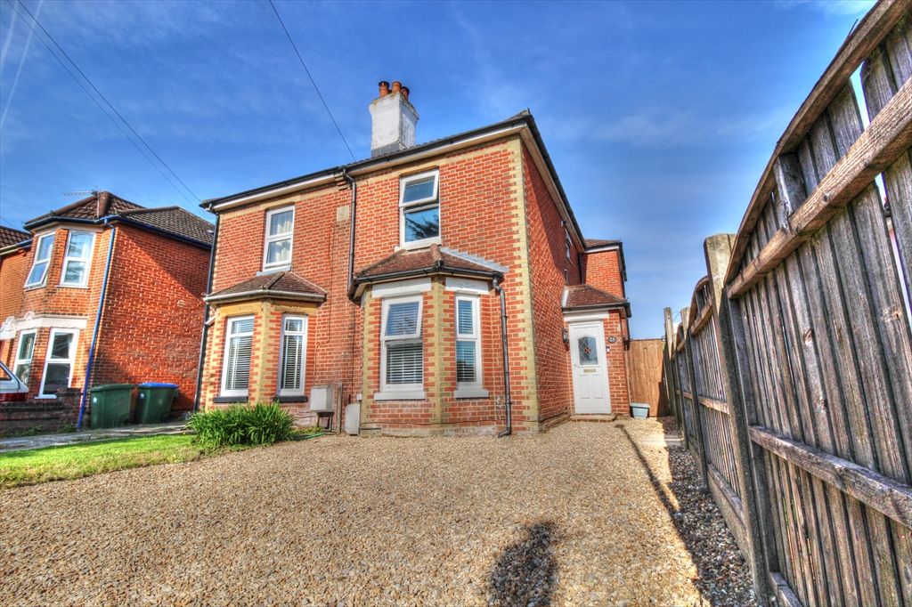 3 bed semidetached house for sale in Chatsworth Road, Southampton SO19
