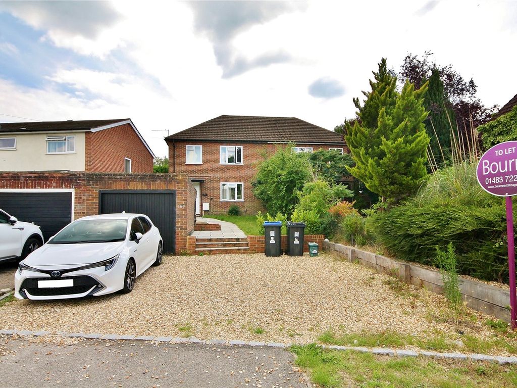 3 bed semidetached house to rent in Connaught Road, Brookwood, Woking
