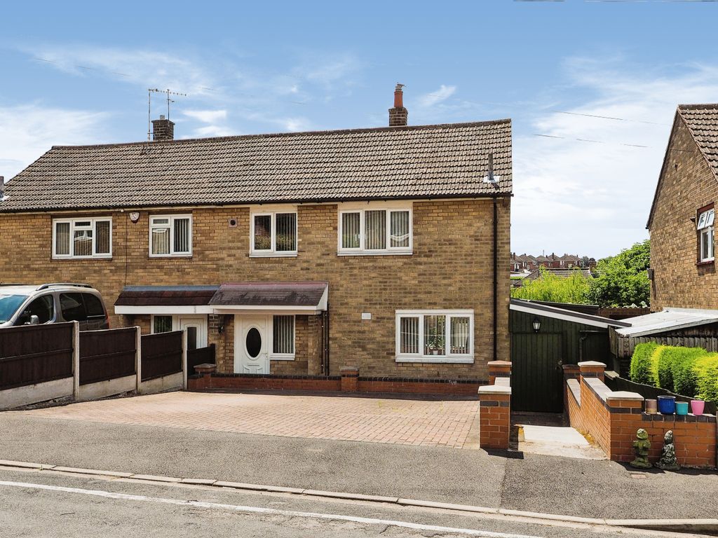3 bed semidetached house for sale in Langford Road, Arnold NG5, £