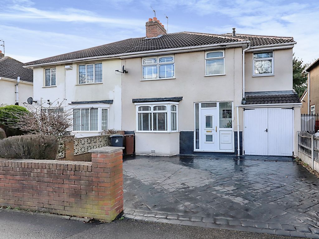4 bed semidetached house for sale in Old Fallings Lane, Wolverhampton