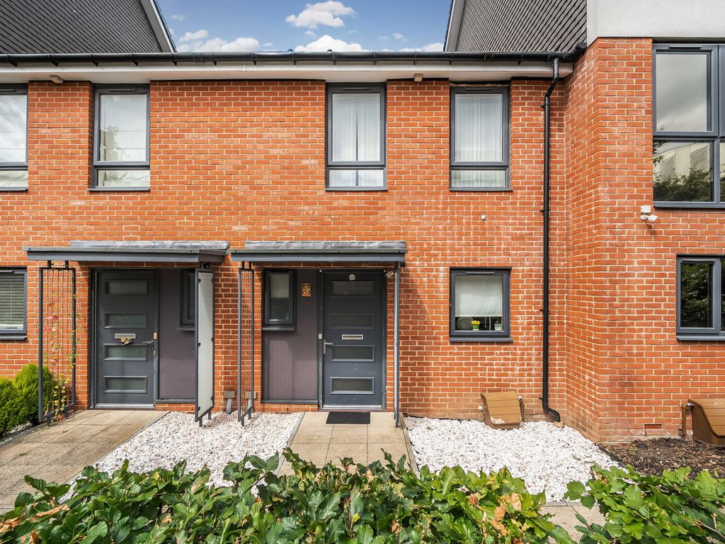 3 bed terraced house for sale in Woolhampton Way, Reading, Berkshire ...