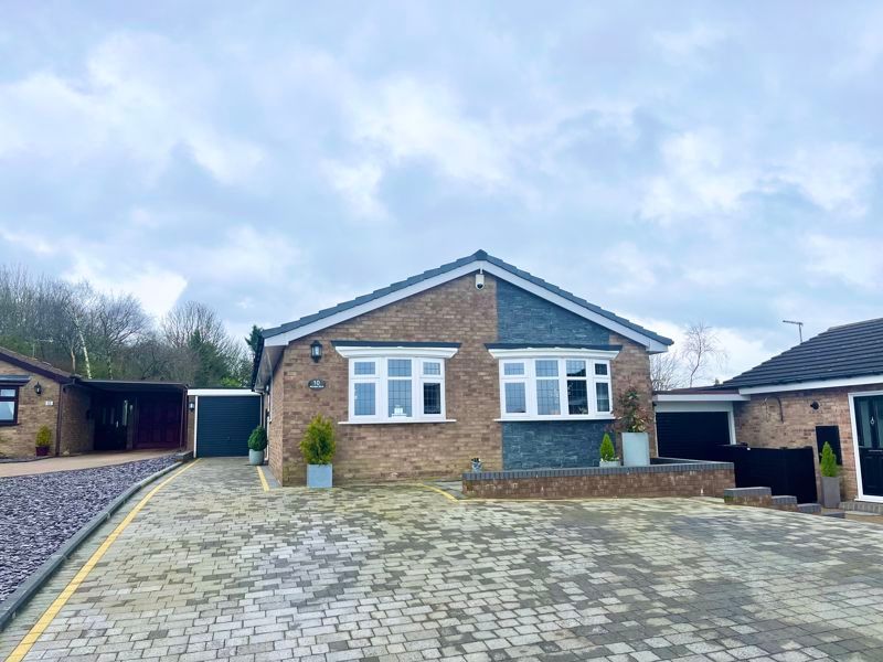 2 bed detached bungalow for sale in Birkdale Drive, Oakham, Tividale