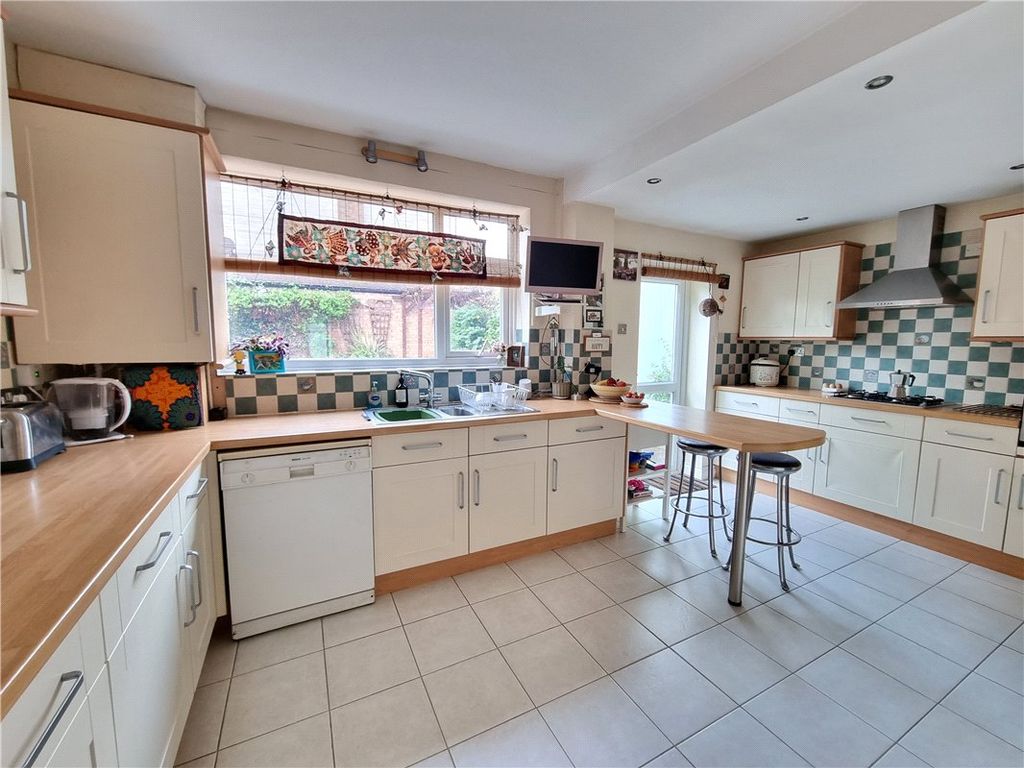 Sherlies Avenue, South Orpington, Kent BR6  