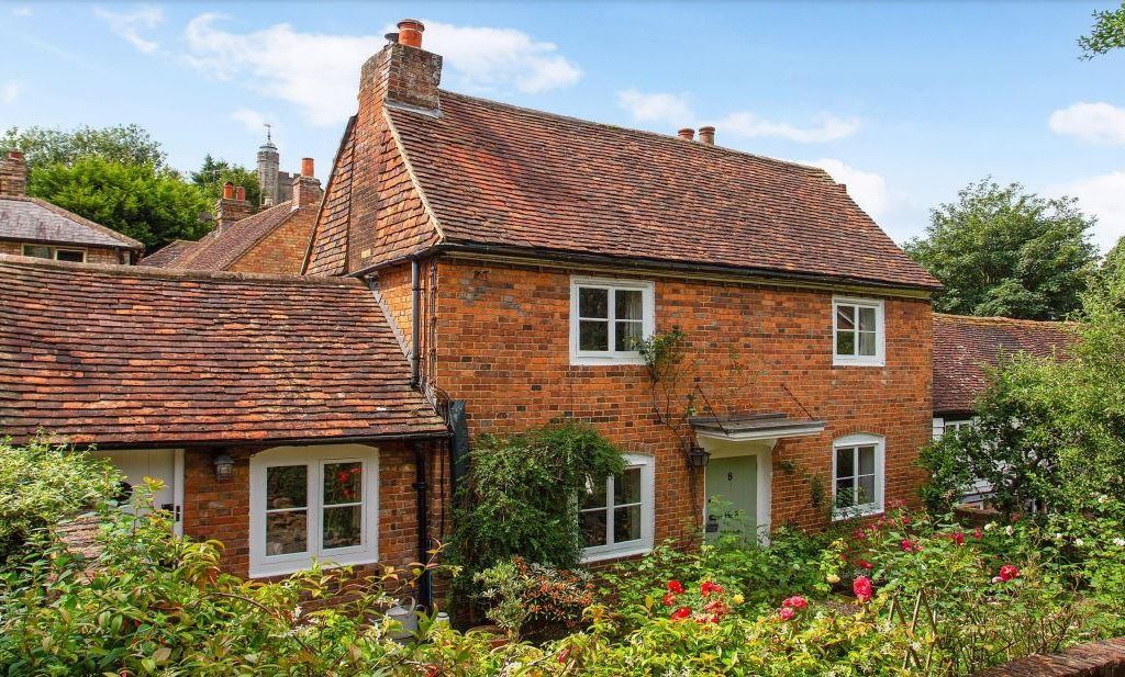 3 bed detached house to rent in Six Bells Lane, Sevenoaks TN13, £2,350