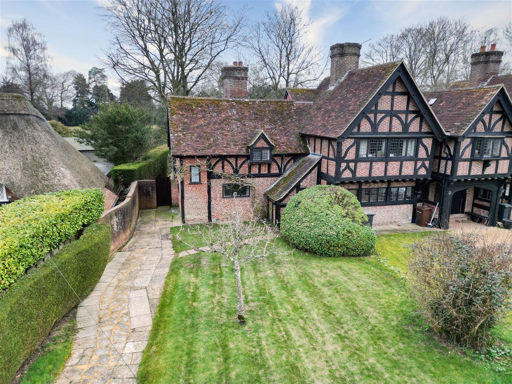 3 bed end terrace house for sale in Crawley, Winchester, Hampshire SO21 Zoopla