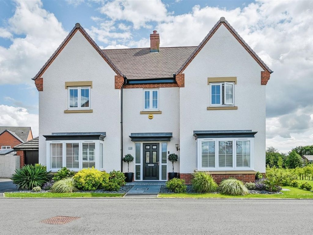 5 bed detached house for sale in Parkes Drive, Streethay, Lichfield