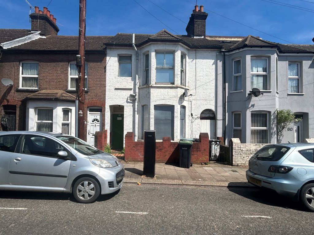 3 bed terraced house for sale in Crawley Road, Luton LU1, £235,000 Zoopla