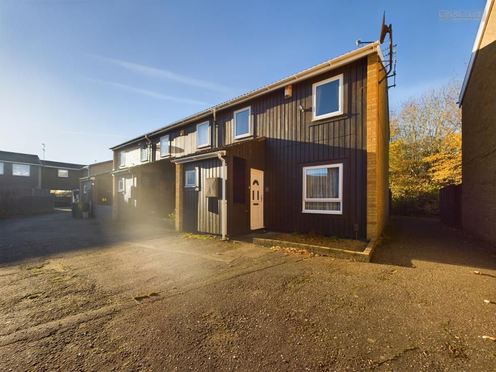 3 bed end terrace house for sale in Hinchcliffe, Orton Goldhay