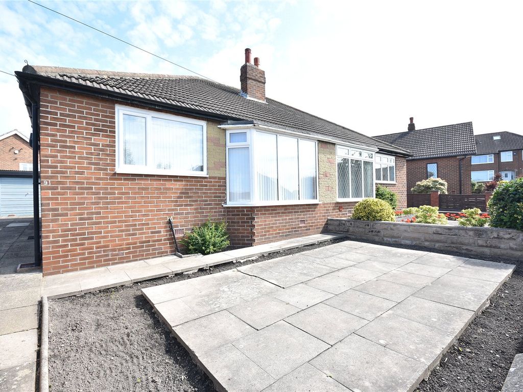 2 bed bungalow for sale in Field End Garth, Leeds, West Yorkshire LS15