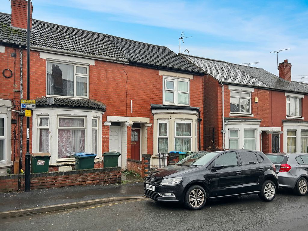 3 bed end terrace house for sale in Humber Avenue, Stoke CV1, £180,000