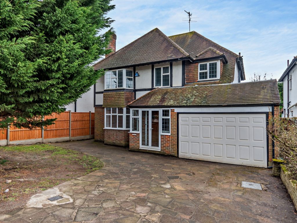 4 bed detached house for sale in Batchworth Lane, Northwood HA6, £