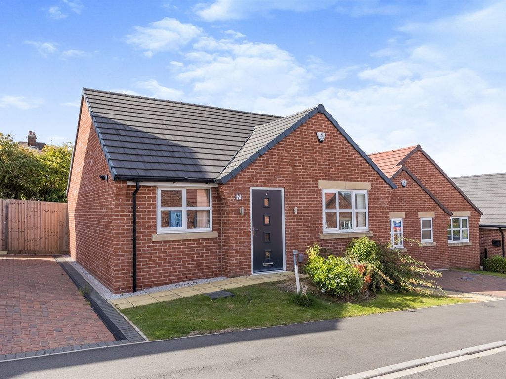 2 bed detached bungalow for sale in Brandyline Gardens, Newthorpe, Nottingham NG16 Zoopla