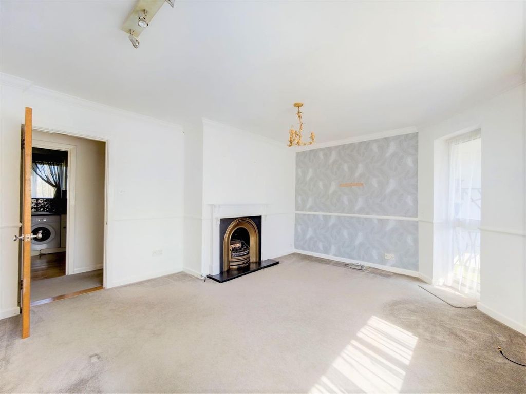 2 bed flat for sale in Southcote Rise, Ruislip HA4 Zoopla
