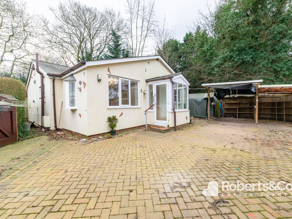 2 bed detached bungalow for sale in Stanley Grove, Penwortham, Preston