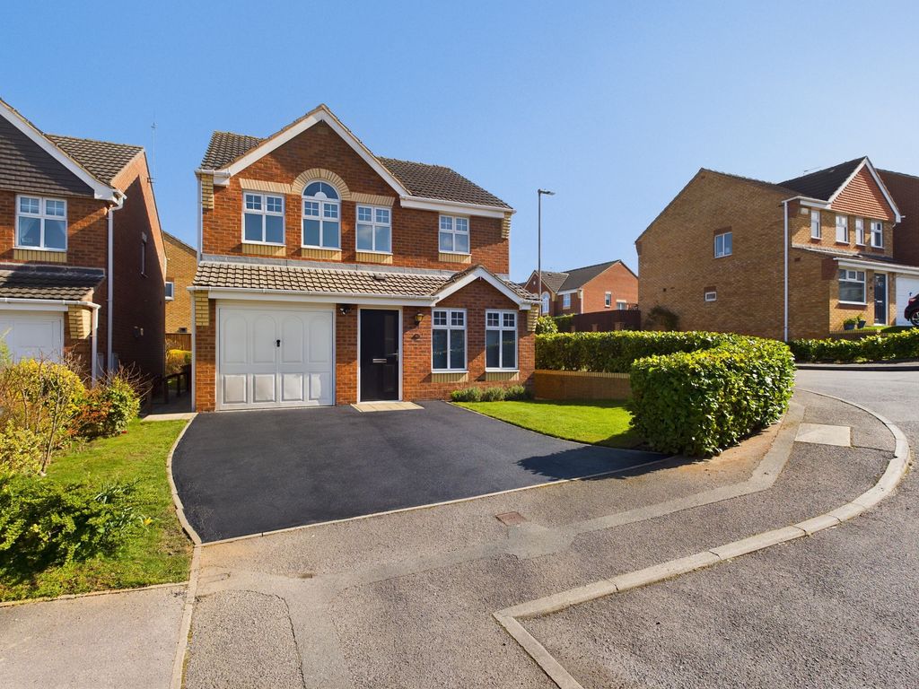 4 bed detached house for sale in Willow Bank Drive, Pontefract WF8 Zoopla