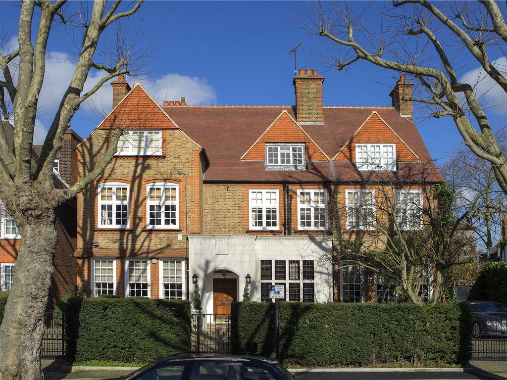 Wadham Gardens, Primrose Hill, London NW3