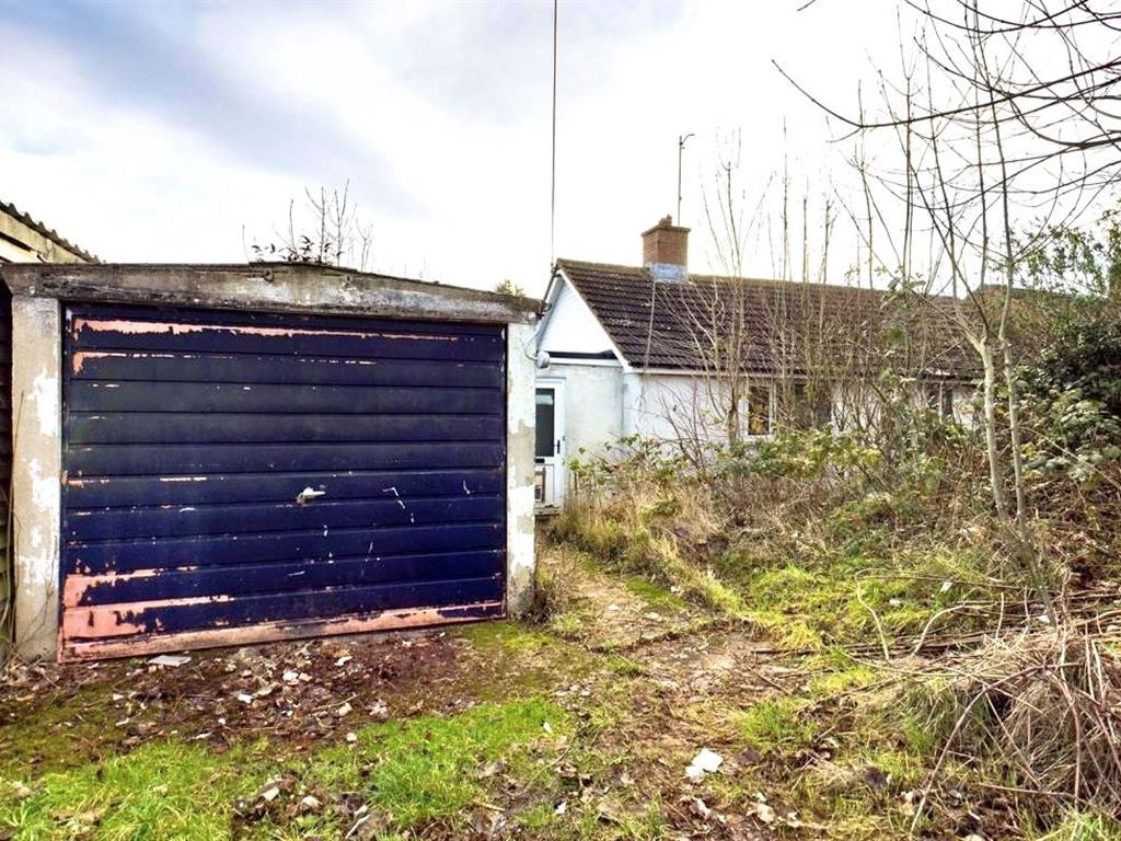 2 bed detached bungalow for sale in RossOnWye, Whitchurch, RossOn