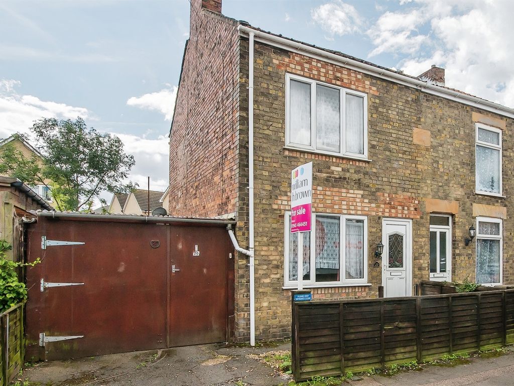 2 bed semidetached house for sale in Albany Road, Wisbech PE13, £