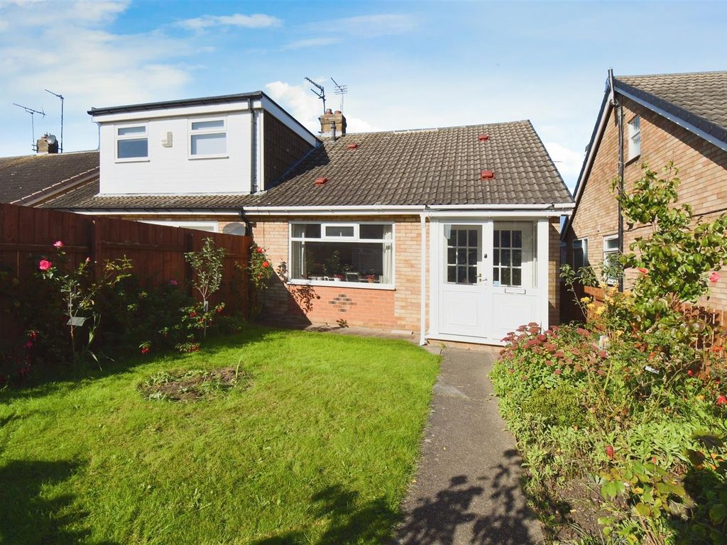3 bed semidetached bungalow for sale in Grizedale, Sutton Park, Hull
