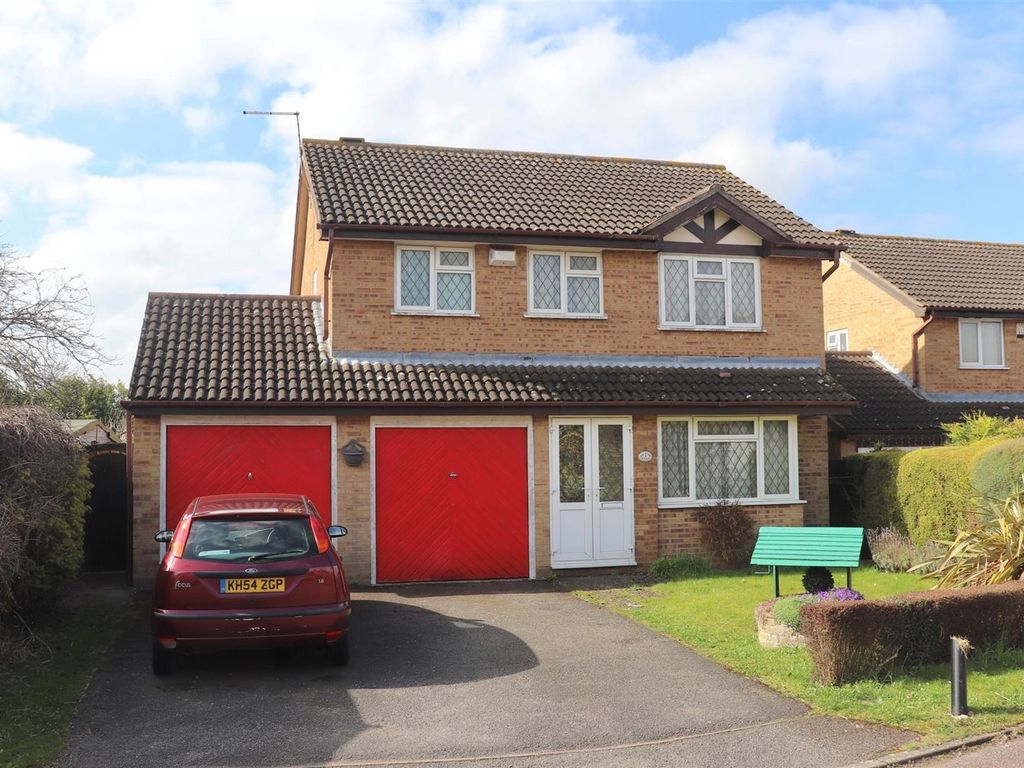4 bed detached house for sale in Tiffany Gardens, East Hunsbury