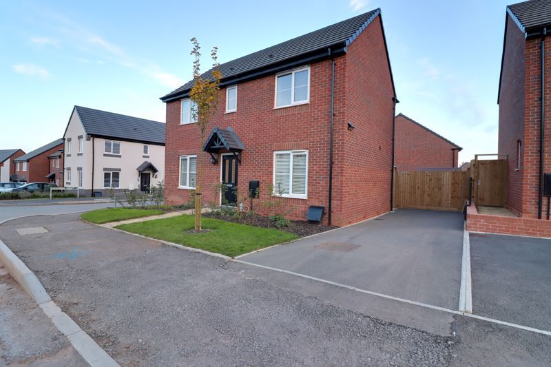 3 bed detached house for sale in Hylton Road, Burleyfields, Stafford