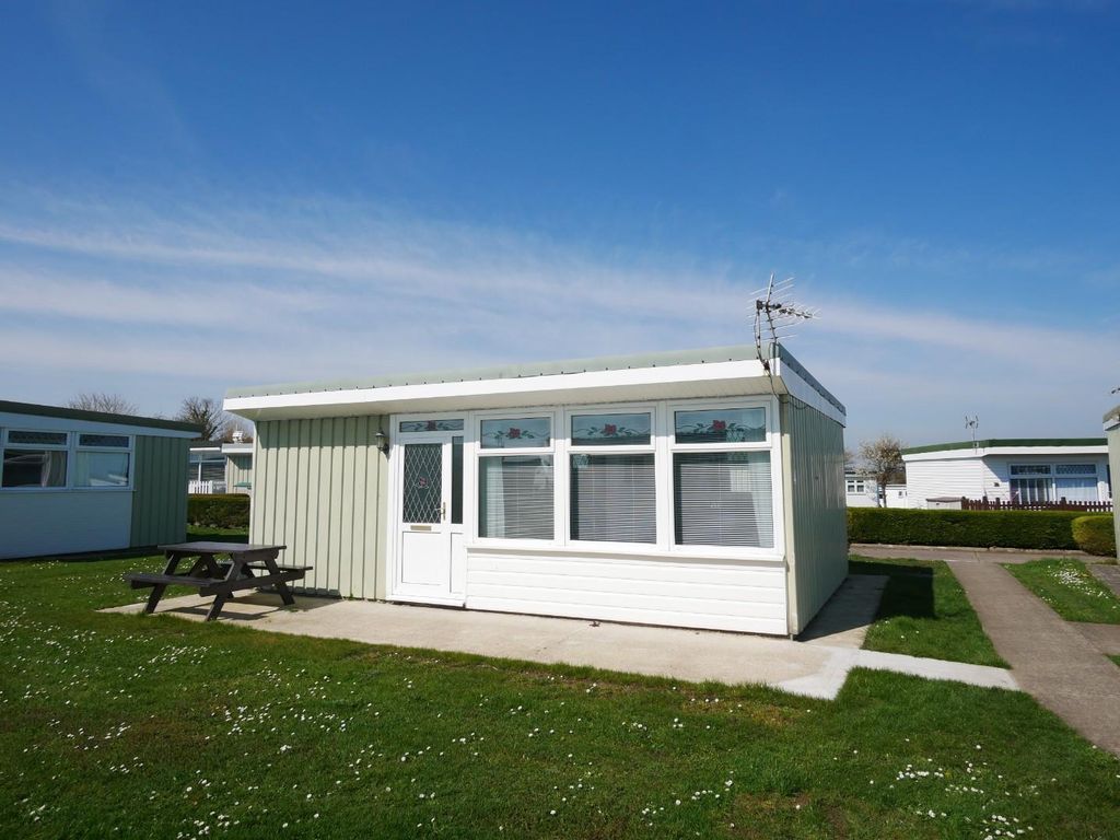 2 bed property for sale in Fort Road, Lavernock, Penarth CF64 Zoopla