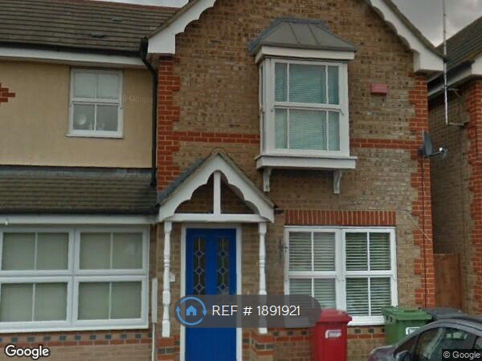 Room to rent in Nine Acres, Slough SL1, £680 pcm Zoopla
