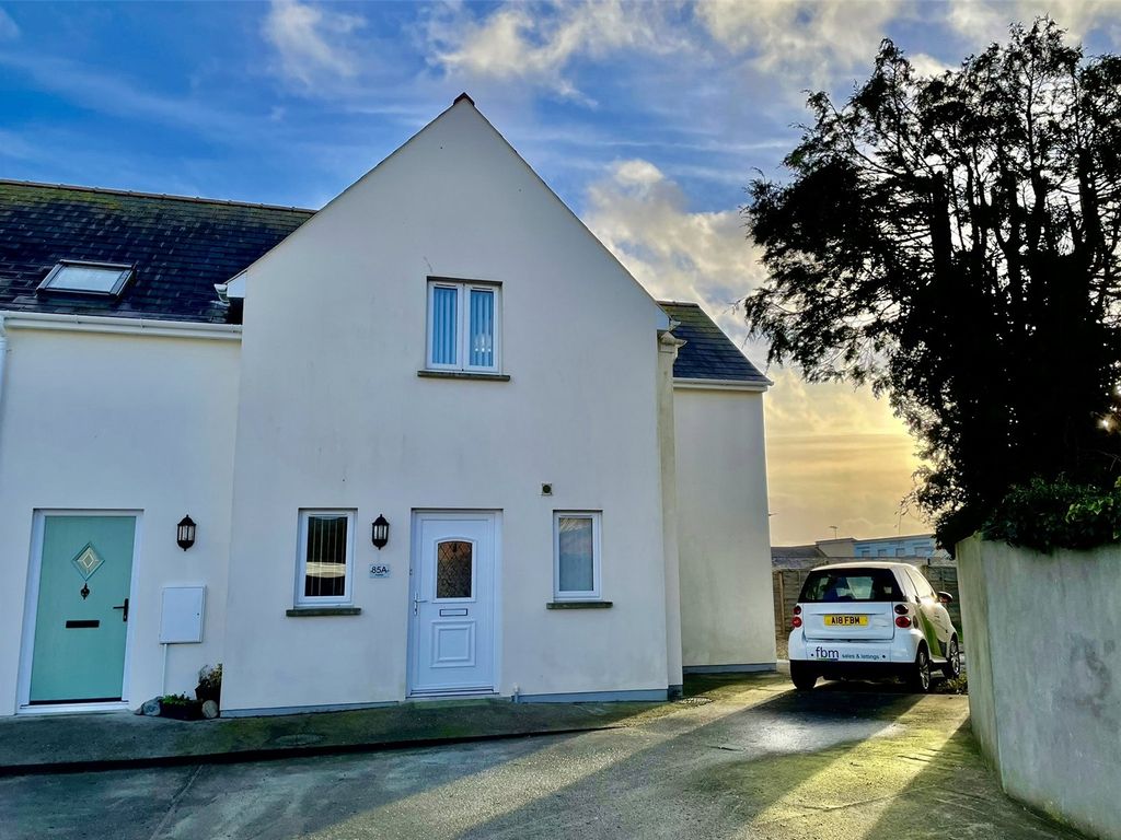 Semidetached house to rent in Portfield, Haverfordwest, Sir Benfro