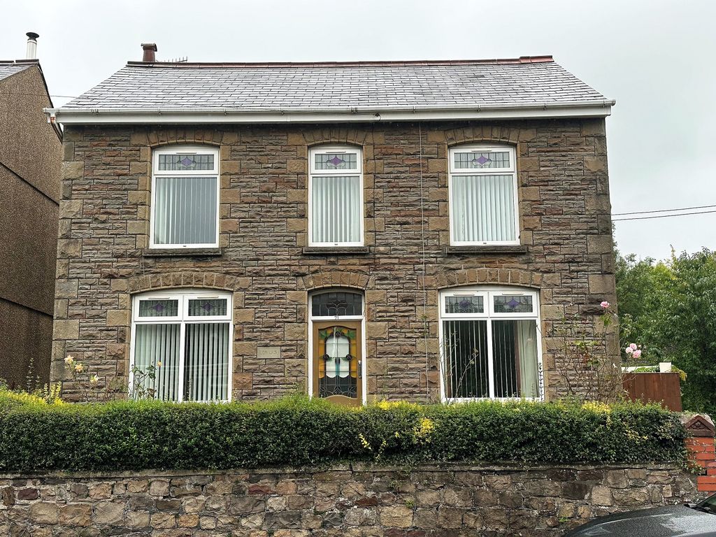 3 bed detached house for sale in Bethel Road, Lower Cwmtwrch, Swansea