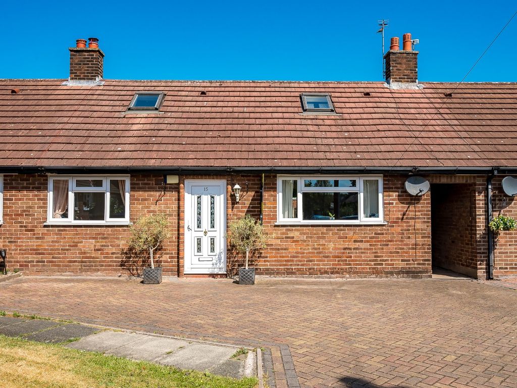 4 bed mews house for sale in Duke Avenue, Glazebury, Warrington