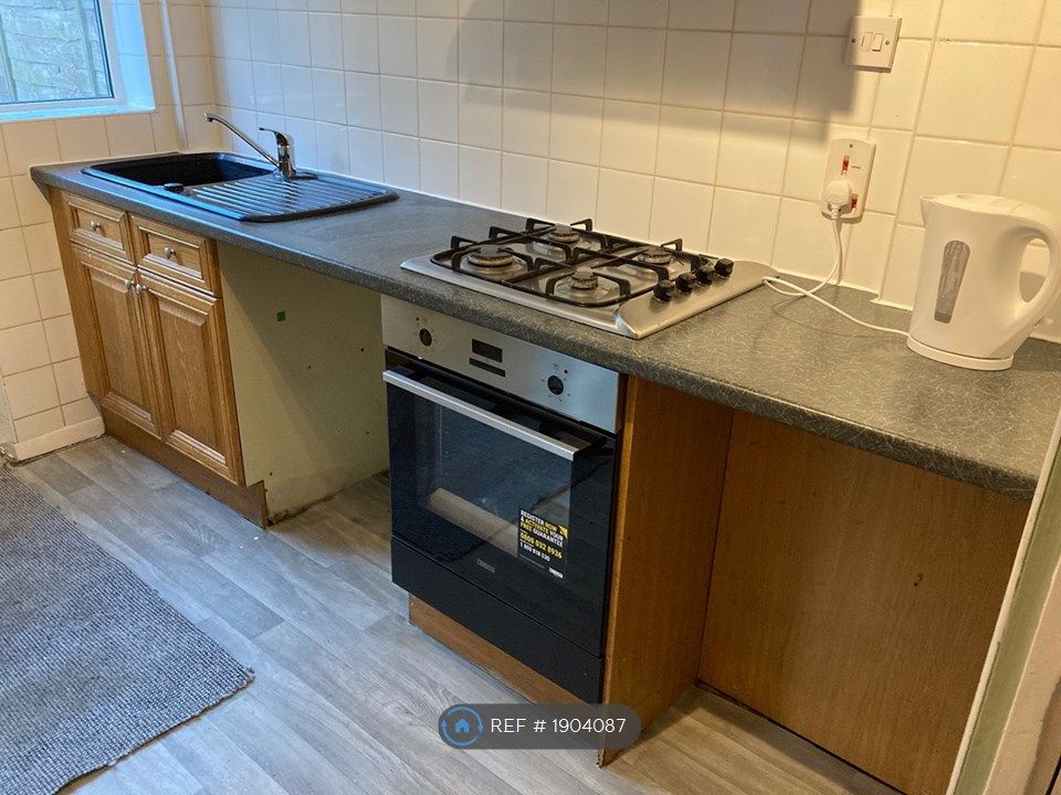 3 bed semidetached house to rent in Wallis Close, Draycott, Derby DE72