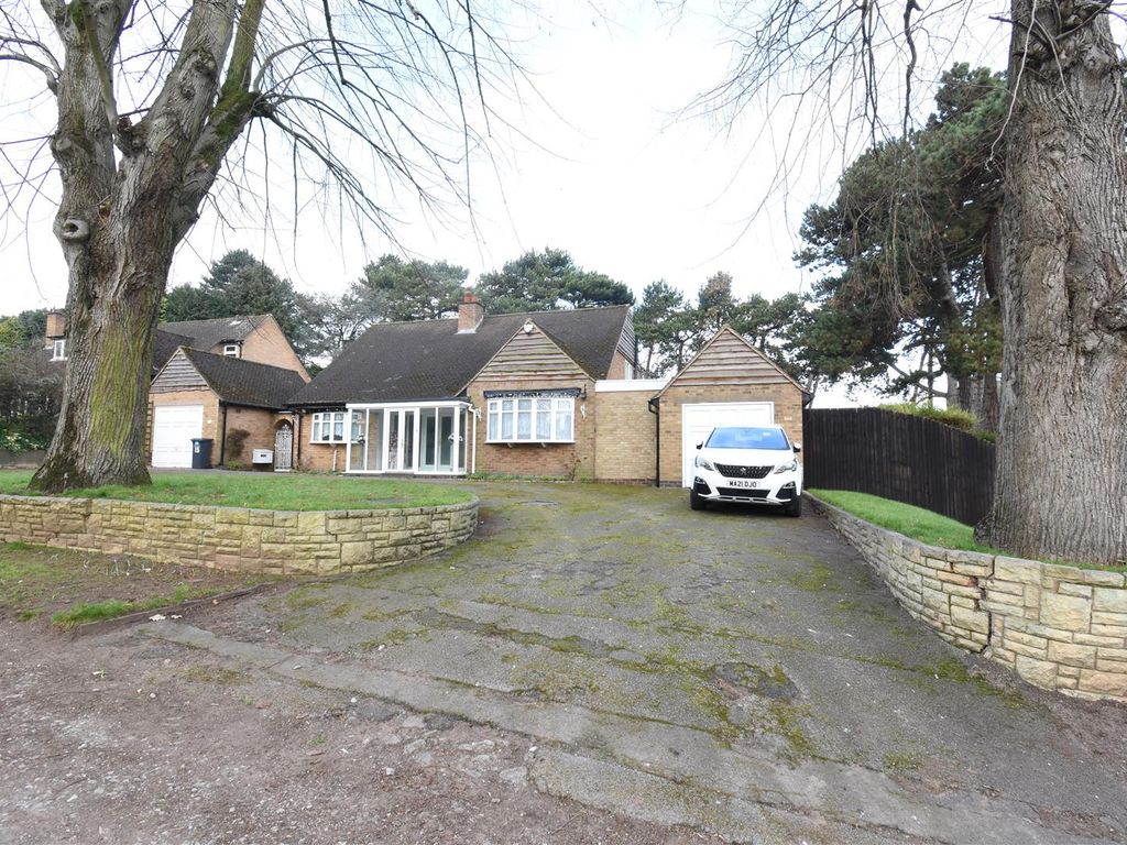 4 bed detached bungalow for sale in Gabel End, Rectory Lane, Castle