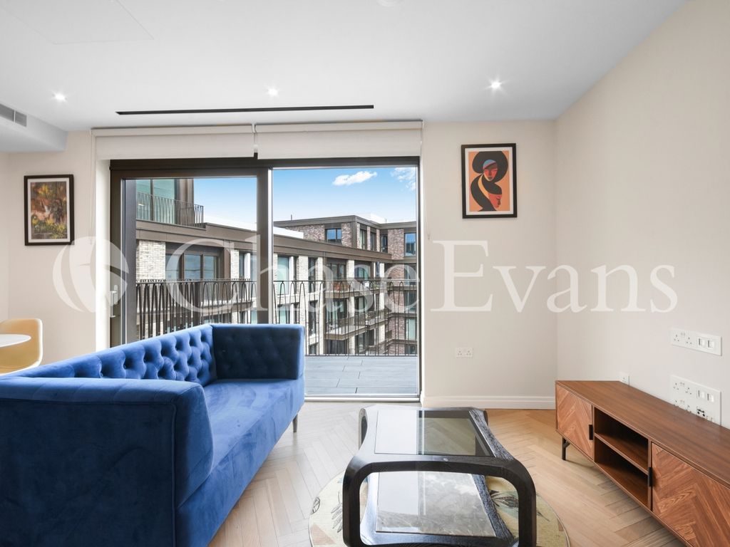 Studio to rent in Hampton House, Kings Road Park, Fulham SW6 Zoopla