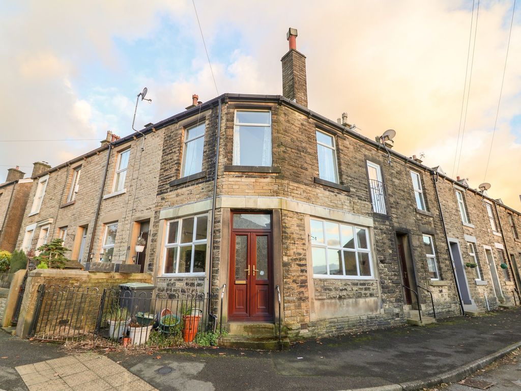 3 bed end terrace house for sale in Church Street, Hadfield, Glossop