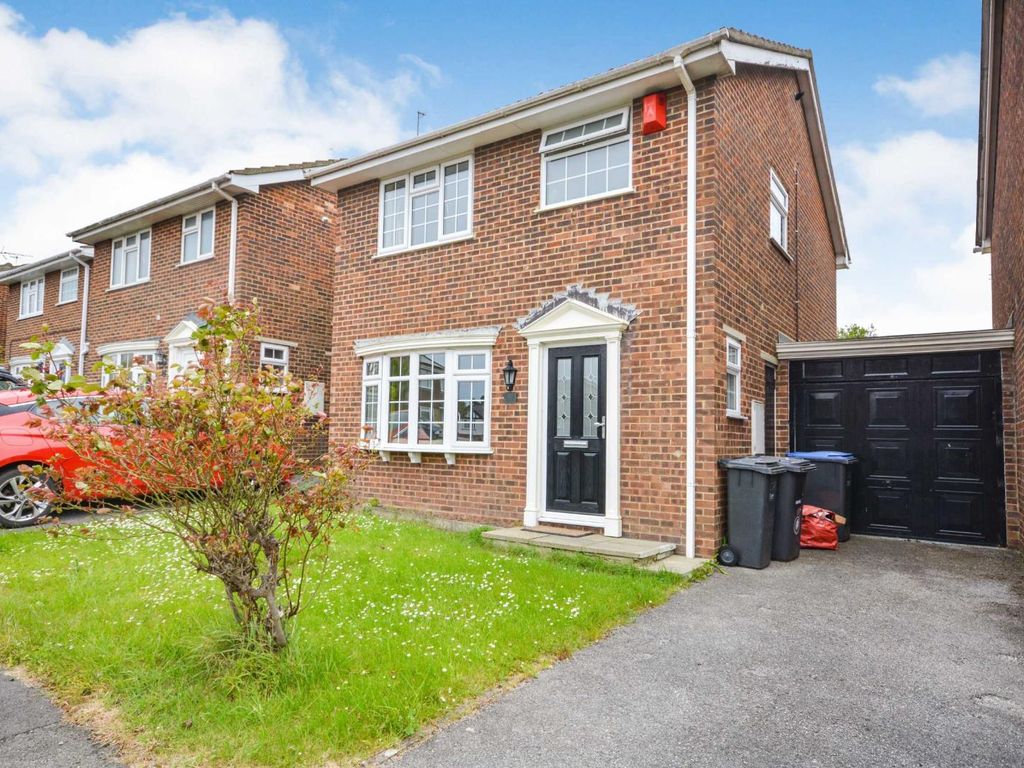 3 bed detached house for sale in Mark Avenue, Ramsgate, Kent CT11 Zoopla