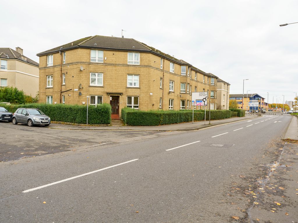 2 bed flat for sale in Paisley Road West, Glasgow G52, £88,000 Zoopla