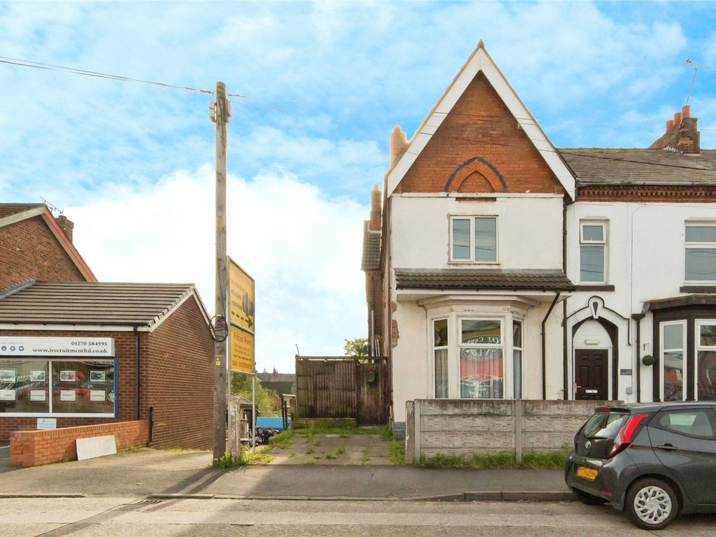 3 bed semidetached house for sale in Wistaston Road, Crewe, Cheshire