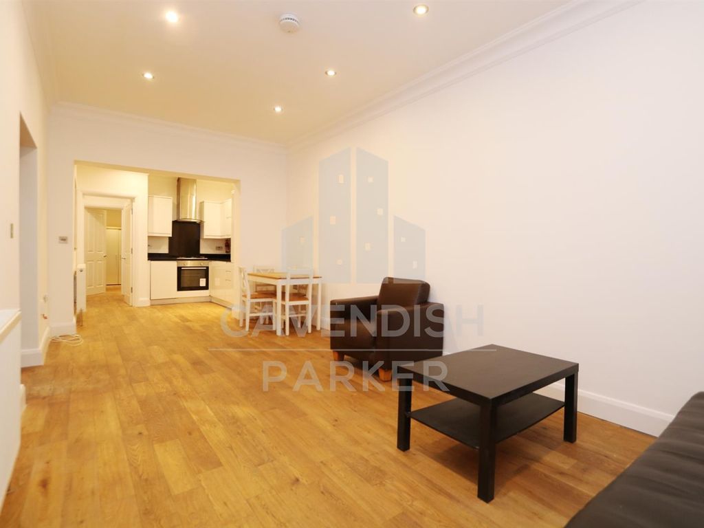 3 bed flat to rent in Courtauld Road, Upper Holloway, Islington N19, £