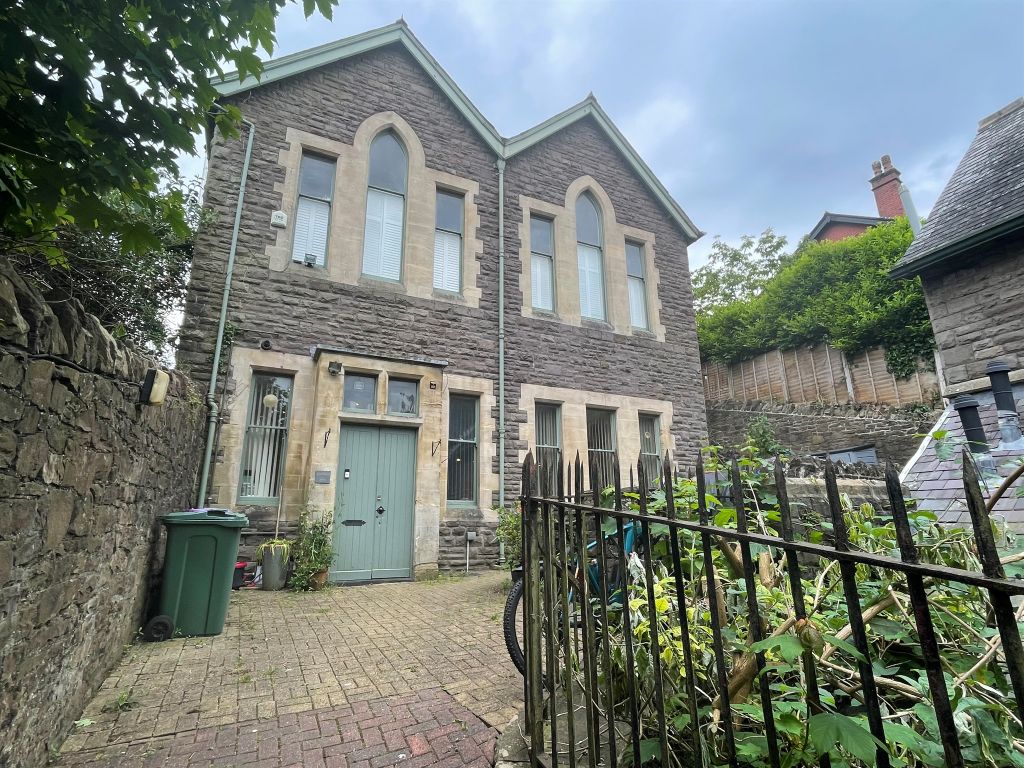 1 bed property for sale in Hanbury Road, Pontnewynydd, Pontypool NP4, £