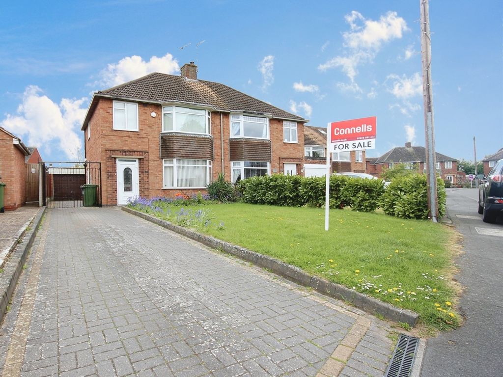 3 bed semidetached house for sale in Palmer Road, Whitnash, Leamington