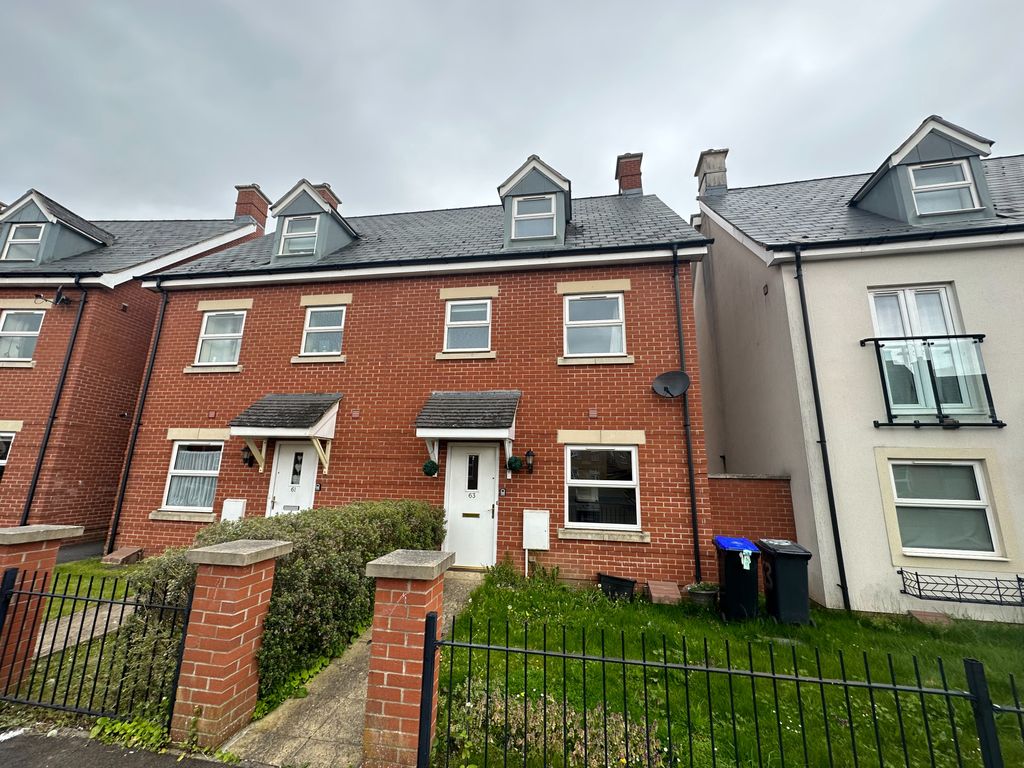 4 bed terraced house to rent in Sherbourne Drive, Old Sarum, Salisbury