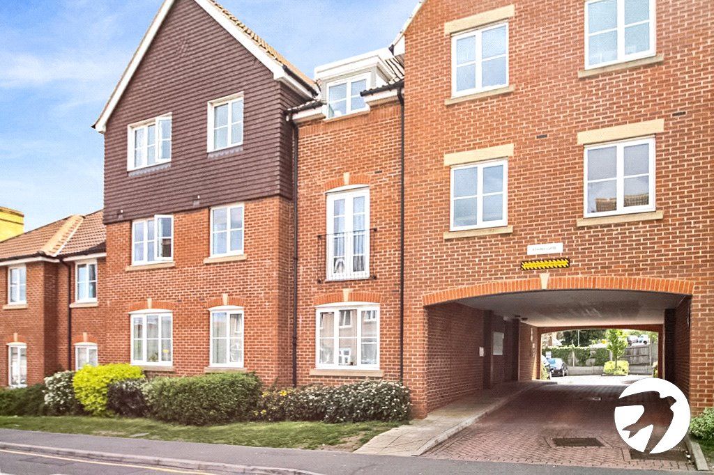 2 bed flat to rent in Orchard Street, Gillingham, Kent ME8 Zoopla