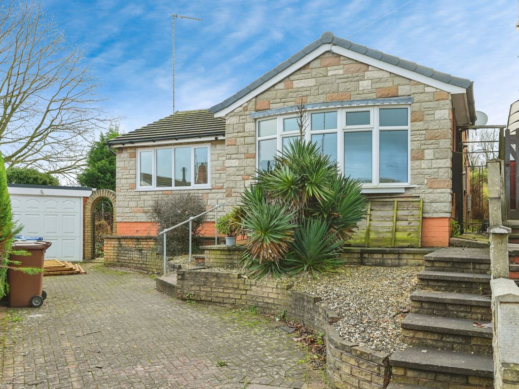 2 bed detached bungalow for sale in Wattfield Close, Brereton, Rugeley