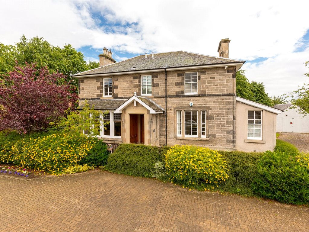 4 bed detached house to rent in Silverknowes Road, Edinburgh EH4 Zoopla