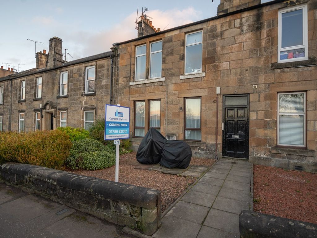 2 bed flat for sale in Union Street, Stirling FK8, £130,000 Zoopla