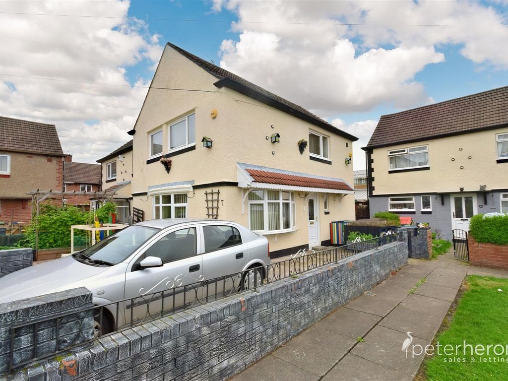 3 bed semidetached house for sale in Craigshaw Road, Hylton Castle
