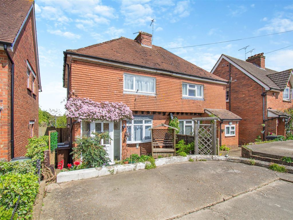 4 bed semidetached house for sale in Lane, East Farleigh