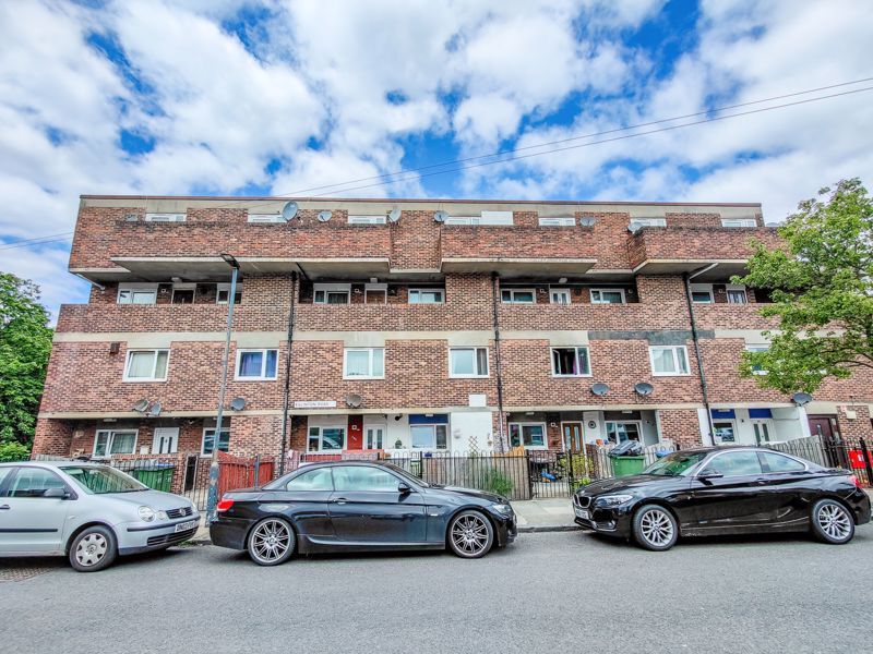 2 bed property for sale in Eglinton Road, London SE18 Zoopla