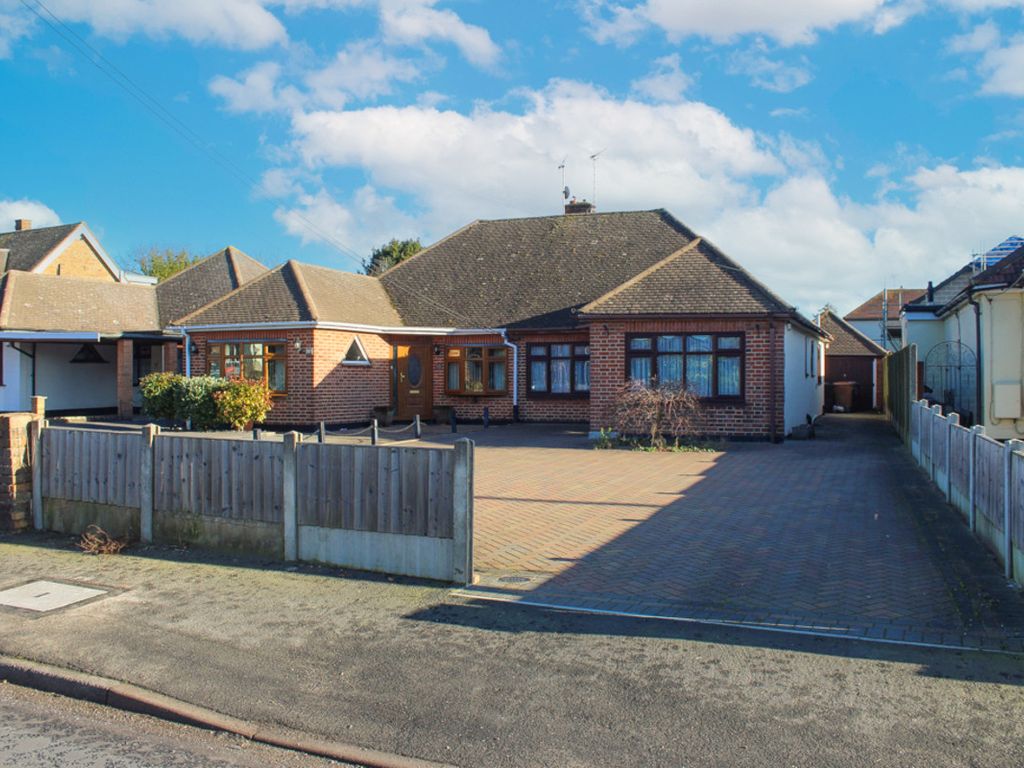 2 bed semidetached bungalow for sale in Swan Lane, Wickford SS11, £400,000 Zoopla