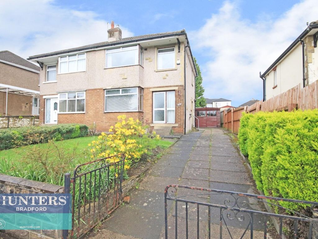 3 bed semidetached house for sale in Bronshill Grove Allerton, Bradford, West Yorkshire BD15, £